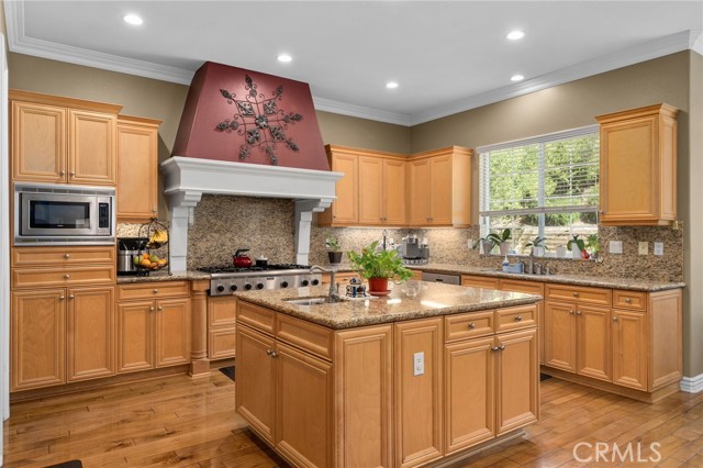 13812 Breeders Cup Drive, Rancho Cucamonga CA: https://media.crmls.org/medias/df03a55c-247a-4b16-ad8c-4721fa838a38.jpg