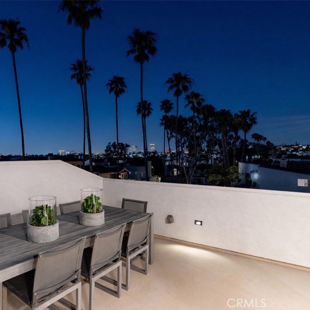 Detail Gallery Image 31 of 33 For 304 Goldenrod Ave, Corona Del Mar,  CA 92625 - 4 Beds | 3/2 Baths