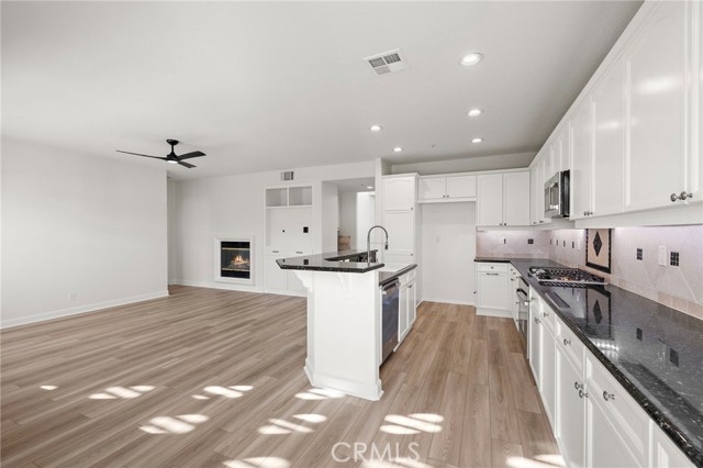 Detail Gallery Image 9 of 31 For 5725 Calle Polvorosa, San Clemente,  CA 92673 - 4 Beds | 3 Baths