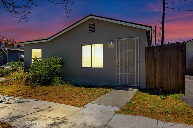 5822 Falcon Ave, Long Beach, CA 90805