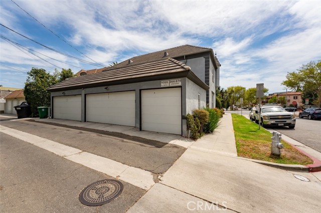 368 South Crescent photo 40
