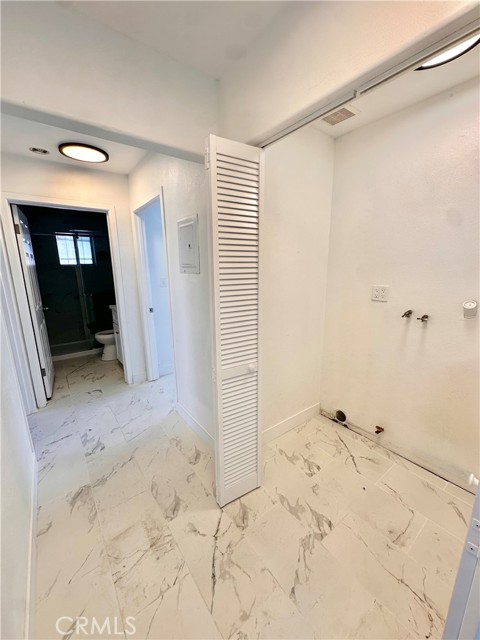 Detail Gallery Image 3 of 11 For 4172 Dorsey St, Los Angeles,  CA 90011 - 3 Beds | 2 Baths
