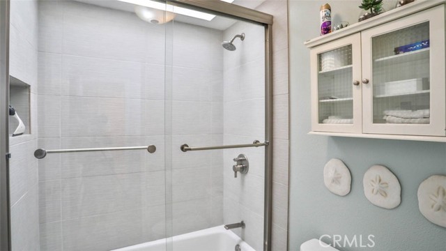 204 Calle Del Juego, San Clemente CA: https://media.crmls.org/medias/df0481e3-53e7-4fd5-b98b-308ce6f653c2.jpg