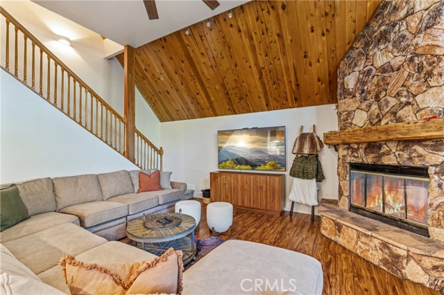 Detail Gallery Image 14 of 73 For 499 Golf Course, Lake Arrowhead,  CA 92352 - 4 Beds | 4/1 Baths