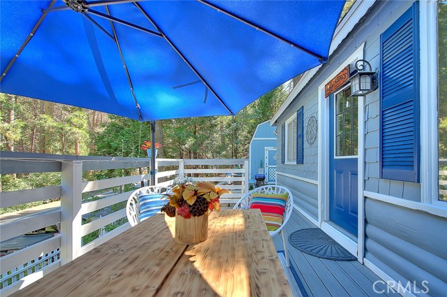 27048 State Highway 189, Blue Jay CA: https://media.crmls.org/medias/df056a91-5c0b-4981-928a-f6e07e338435.jpg