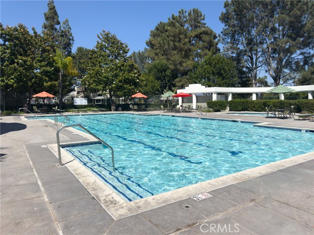 5 Elmbrook, Aliso Viejo CA: https://media.crmls.org/medias/df072796-dbfa-415f-9fdc-f4eb25398bd5.jpg
