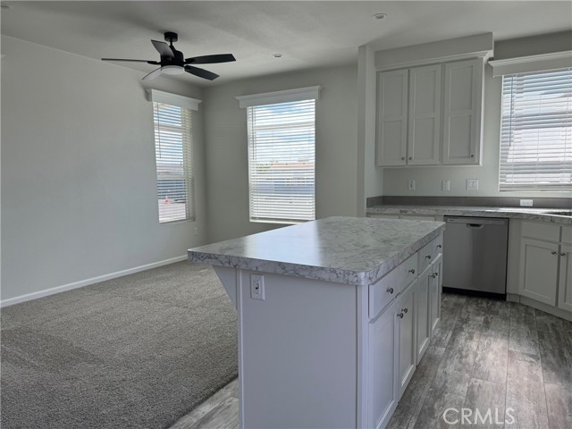 Detail Gallery Image 2 of 7 For 15621 Beach Bld #39,  Westminster,  CA 92683 - 2 Beds | 2 Baths