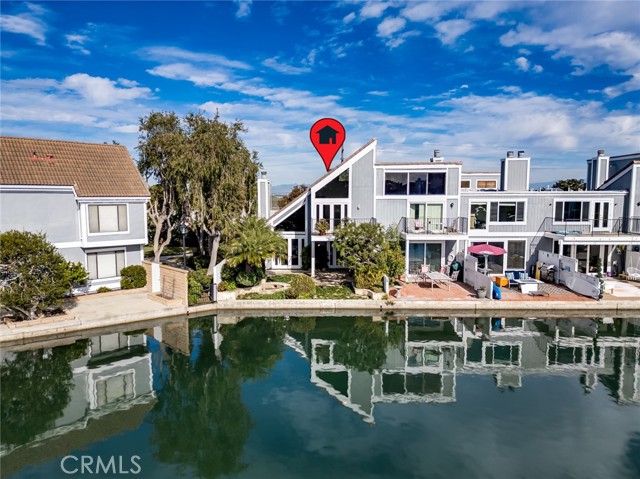 Detail Gallery Image 4 of 32 For 3572 Bravata, Huntington Beach,  CA 92649 - 3 Beds | 3 Baths