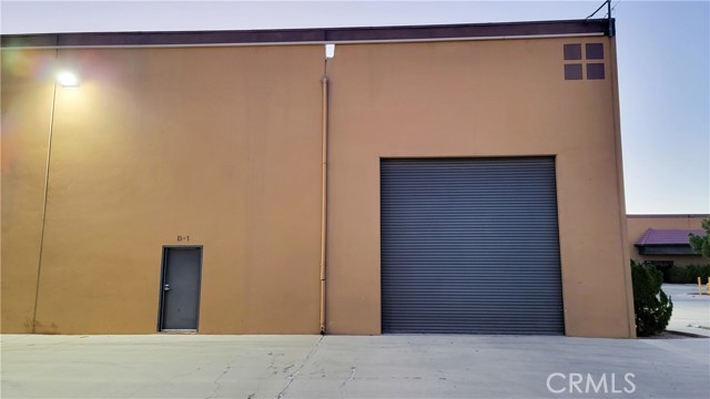 17229 Lemon Street, Hesperia, California 92345, ,Commercial Lease,For Rent,17229 Lemon Street,CRHD24210683
