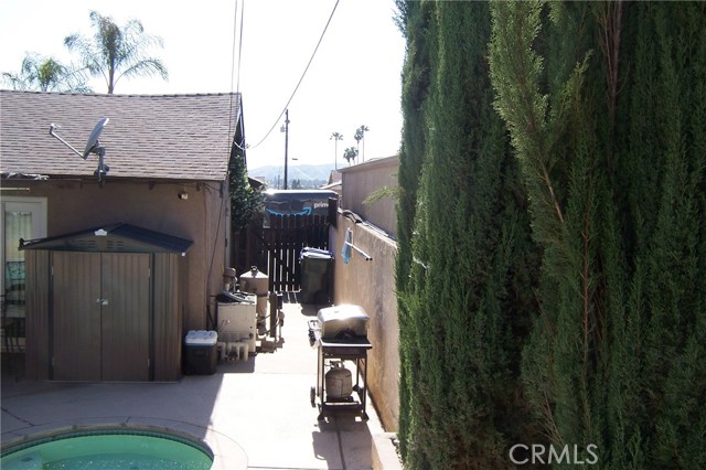 Detail Gallery Image 15 of 19 For 5493 Elm Ave, San Bernardino,  CA 92404 - 4 Beds | 2 Baths