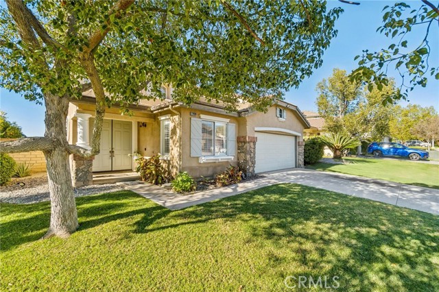 Detail Gallery Image 3 of 44 For 22939 Raintree, Saugus,  CA 91390 - 4 Beds | 3 Baths