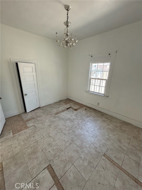 127 E Avenue 45, Los Angeles CA: https://media.crmls.org/medias/df0938a7-bb7f-41f8-9b0c-461e08b22d63.jpg