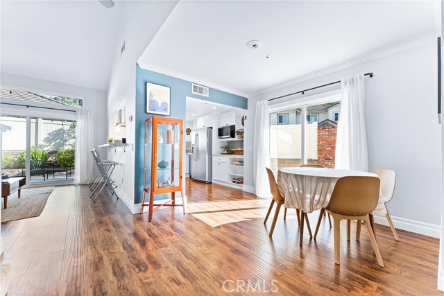 5847 E Rocking Horse Way, Orange CA: https://media.crmls.org/medias/df097691-268c-4e08-b575-52b4e2141c31.jpg