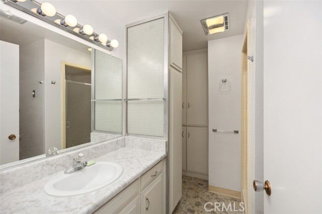 Detail Gallery Image 31 of 40 For 542 via Estrada a,  Laguna Woods,  CA 92637 - 2 Beds | 2 Baths