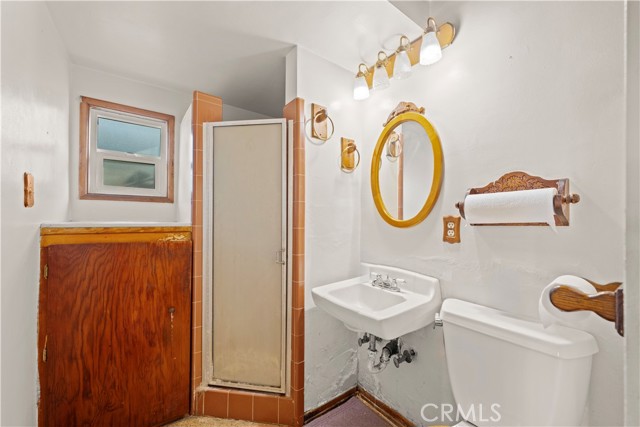 Detail Gallery Image 20 of 46 For 9606 S 4th Ave, Inglewood,  CA 90305 - 4 Beds | 3 Baths