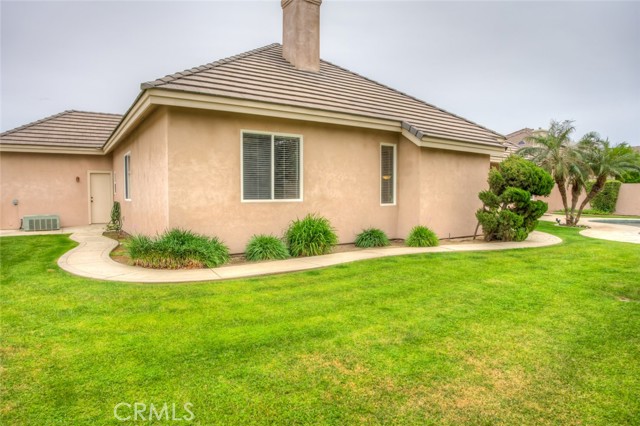 Detail Gallery Image 18 of 65 For 1507 Cromerton, Bakersfield,  CA 93311 - 5 Beds | 2/1 Baths