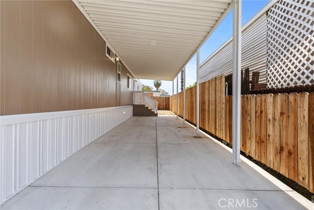 Detail Gallery Image 4 of 27 For 46 Cedarwood Ln, Bakersfield,  CA 93308 - 3 Beds | 2 Baths