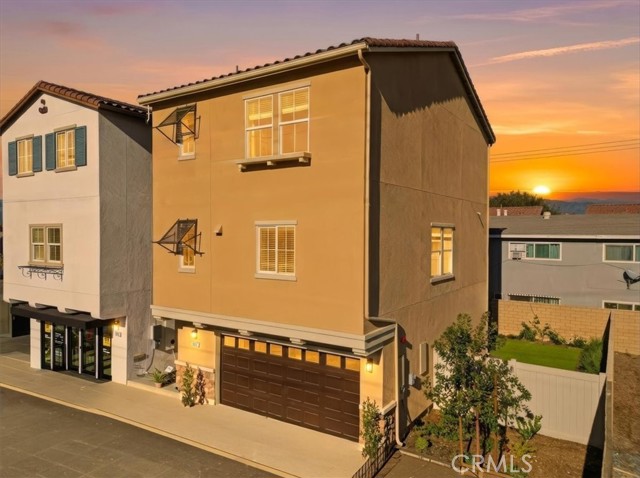 Detail Gallery Image 2 of 34 For 11457 Clover Ln, El Monte,  CA 91731 - 3 Beds | 3/1 Baths