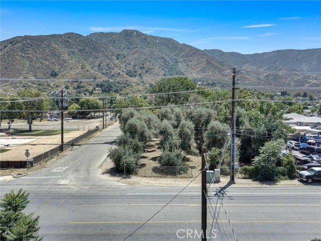 5 Grand, Lake Elsinore CA: https://media.crmls.org/medias/df0cdce2-5cbd-4d9d-8aba-42490700dea0.jpg
