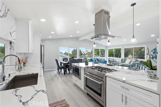 Detail Gallery Image 4 of 28 For 19 Gaucho Dr, Rolling Hills Estates,  CA 90274 - 4 Beds | 2 Baths