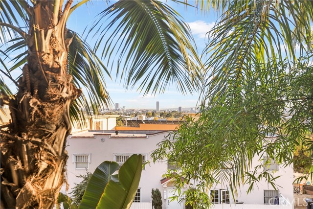 Detail Gallery Image 25 of 28 For 8401 Fountain Ave #8,  West Hollywood,  CA 90069 - 2 Beds | 2 Baths