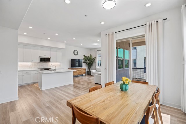 1698 Hollyleaf, Montebello CA: https://media.crmls.org/medias/df0da279-0333-4333-9024-de2b4eb2e85e.jpg