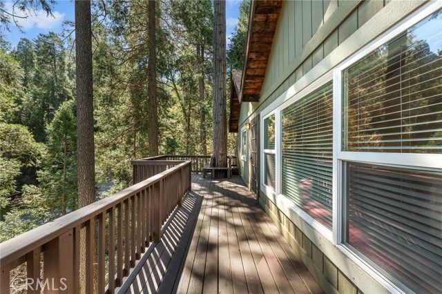 Detail Gallery Image 28 of 32 For 23988 Scenic, Crestline,  CA 92325 - 3 Beds | 2 Baths