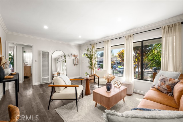 Detail Gallery Image 4 of 42 For 5022 Lorelei Ave, Lakewood,  CA 90712 - 2 Beds | 1 Baths