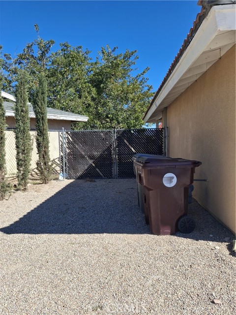 Detail Gallery Image 6 of 29 For 6873 Warren Vista, Yucca Valley,  CA 92284 - 3 Beds | 2 Baths