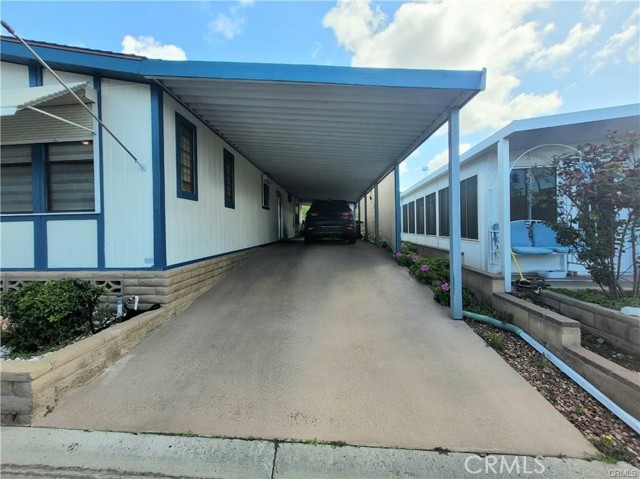 909 Richland Road, San Marcos CA: https://media.crmls.org/medias/df0f5a47-dad6-4a03-8775-4e1cf7bf196a.jpg