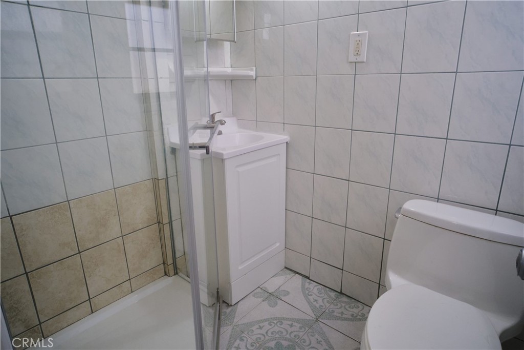 https://media.crmls.org/medias/df0ff1cd-48f2-43ff-8710-80513e6e229c.jpg?preset=X-Large