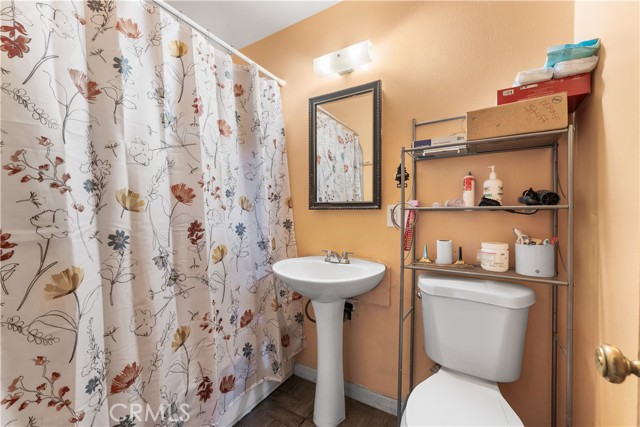 Detail Gallery Image 22 of 41 For 13525 Simshaw, Sylmar,  CA 91342 - 3 Beds | 2 Baths