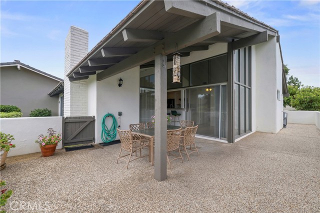 Detail Gallery Image 21 of 27 For 2220 Fiesta, Newport Beach,  CA 92660 - 3 Beds | 2 Baths