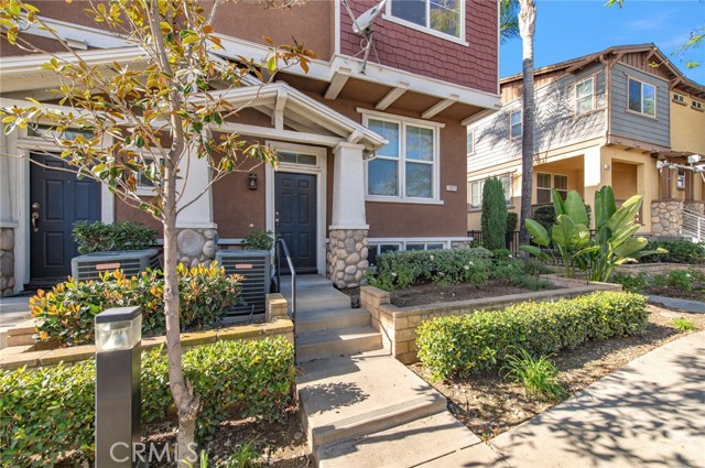 Detail Gallery Image 4 of 35 For 1577 Ledgestone, Pomona,  CA 91767 - 3 Beds | 3 Baths