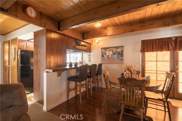 301 Downey Drive, Big Bear City CA: https://media.crmls.org/medias/df1314ab-b947-4f34-af5f-0d05a60614fa.jpg