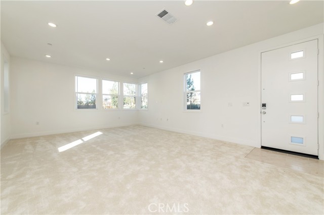 Detail Gallery Image 9 of 37 For 466 Lobata, Irvine,  CA 92618 - 4 Beds | 3/1 Baths