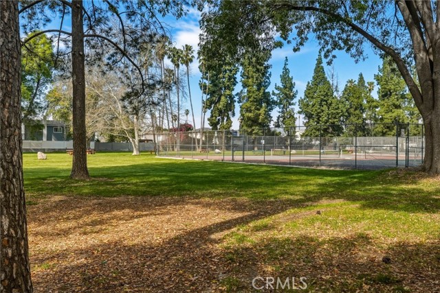 Detail Gallery Image 48 of 62 For 20120 Runnymede St #17,  Winnetka,  CA 91306 - 3 Beds | 2/1 Baths