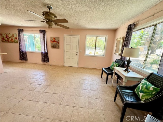 728 Monterey Trail, Frazier Park CA: https://media.crmls.org/medias/df13d155-c611-481a-9a78-e9910c8235c0.jpg