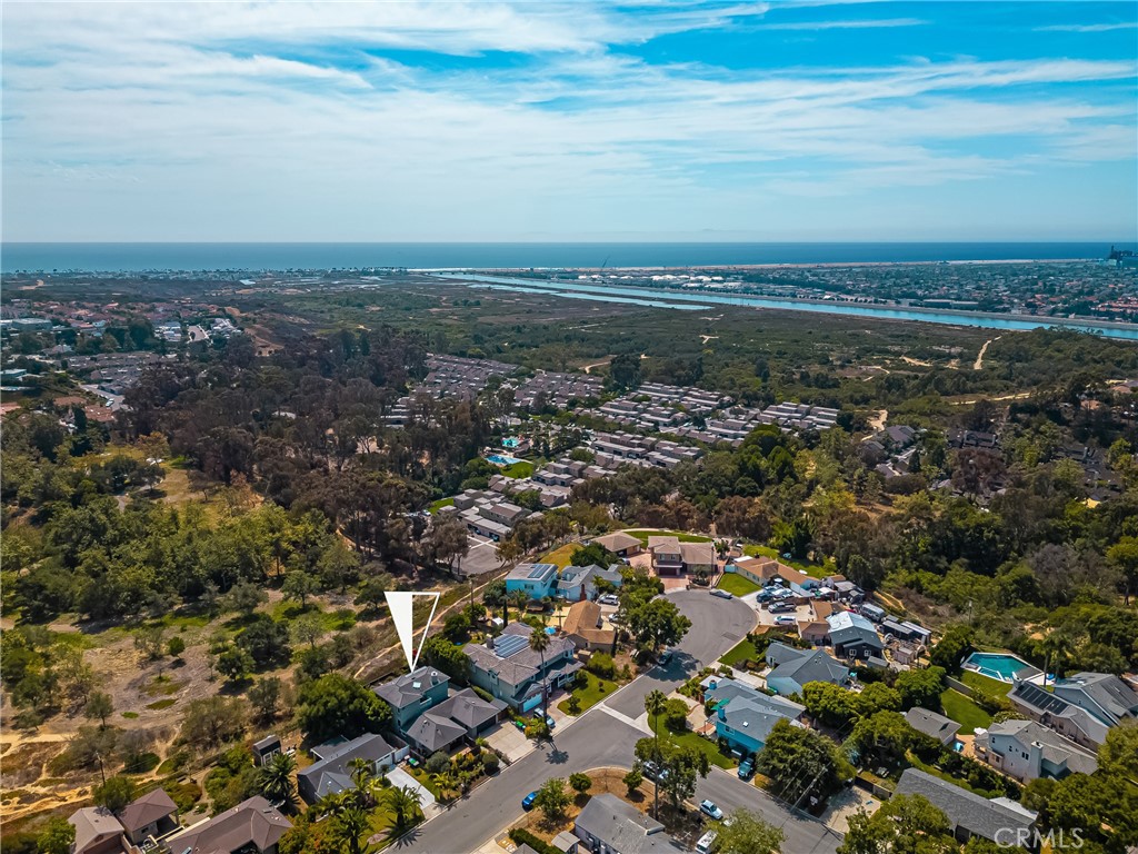 Df13f8c7 4c66 488d B5d8 35039bdec043