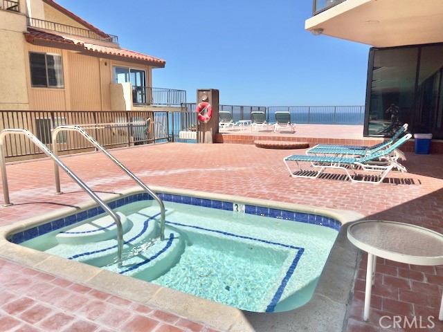 531 Esplanade, Redondo Beach, California 90277, 2 Bedrooms Bedrooms, ,2 BathroomsBathrooms,Residential,Sold,Esplanade,SB22172842