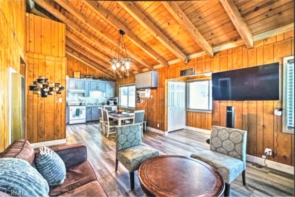 Duplex at 41667 Brownie