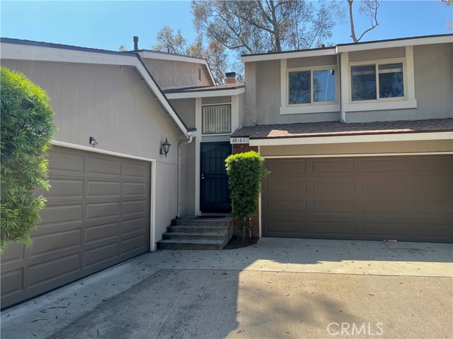 Detail Gallery Image 2 of 43 For 6516 E Camino Vista #1,  Anaheim Hills,  CA 92807 - 3 Beds | 2 Baths