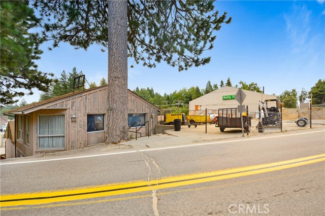 Image 10 of 18 For 26325 Pine Avenue