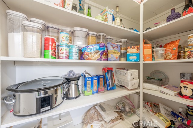 Detail Gallery Image 11 of 30 For 9434 Mclennan Ave, Northridge,  CA 91343 - 3 Beds | 2 Baths