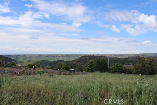 Image 2 of 12 For 6096 Cliff  