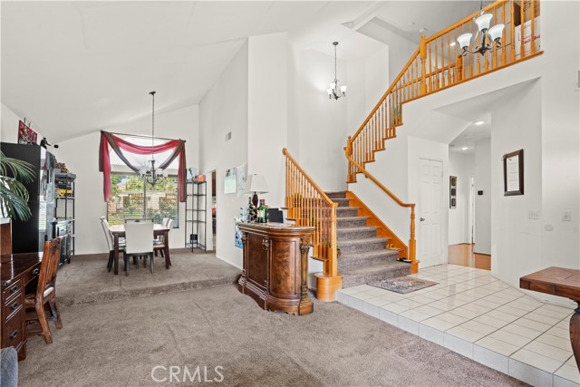 Detail Gallery Image 4 of 39 For 6742 N Chason Way, San Bernardino,  CA 92407 - 5 Beds | 3 Baths