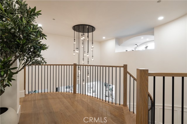 Detail Gallery Image 24 of 72 For 8 Gleneagles Dr, Newport Beach,  CA 92660 - 5 Beds | 5/1 Baths