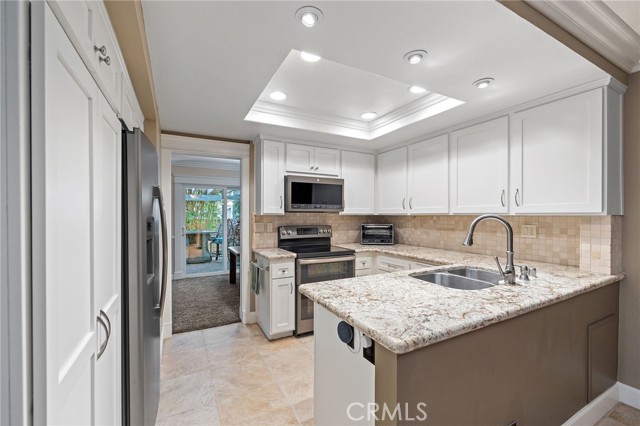 56 Ashbrook, Irvine CA: https://media.crmls.org/medias/df16f534-393e-4dd6-a87e-483456e687fb.jpg