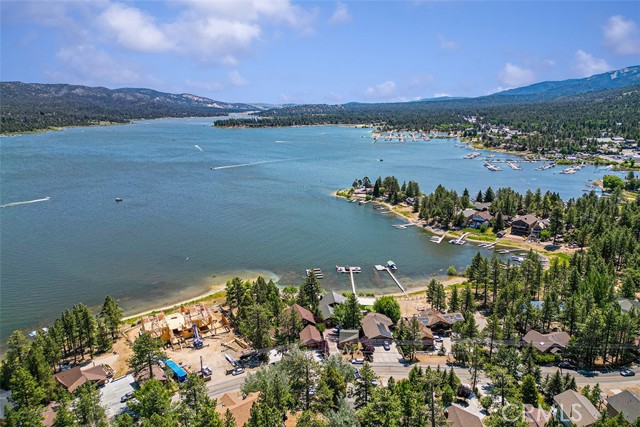 Detail Gallery Image 6 of 34 For 40177 Lakeview Dr, Big Bear Lake,  CA 92315 - 3 Beds | 2 Baths