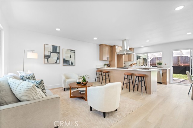 14612 Highcrest Circle, Irvine CA: https://media.crmls.org/medias/df1977f6-9628-45ff-89fc-24c5dff54b3b.jpg